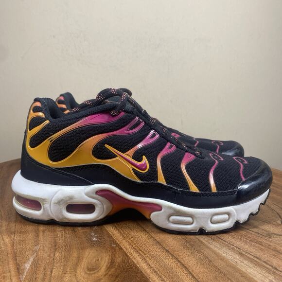 Nike Air Max Plus Active Pink Girls Black Pink Orange Size 2Y Shoes DX9265-001 - Picture 1 of 9
